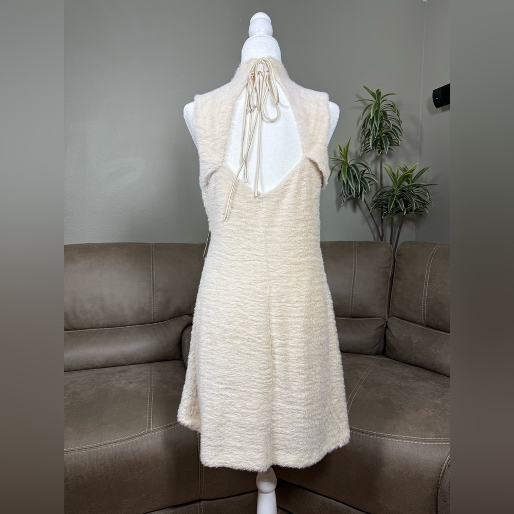 NWT Express Cream Faux Fur Mini Dress Sz Large - Picture 4 of 16